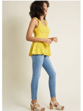 🆕 ModCloth Here’s to Happiness Peplum Sleeveless Top